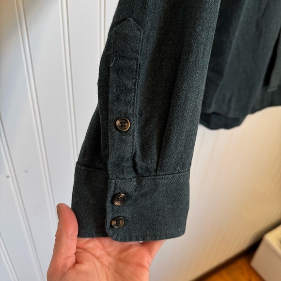 Vans Men’s Classic Fit Green Button Up Long Sleeve Size Medium - Picture 3 of 11